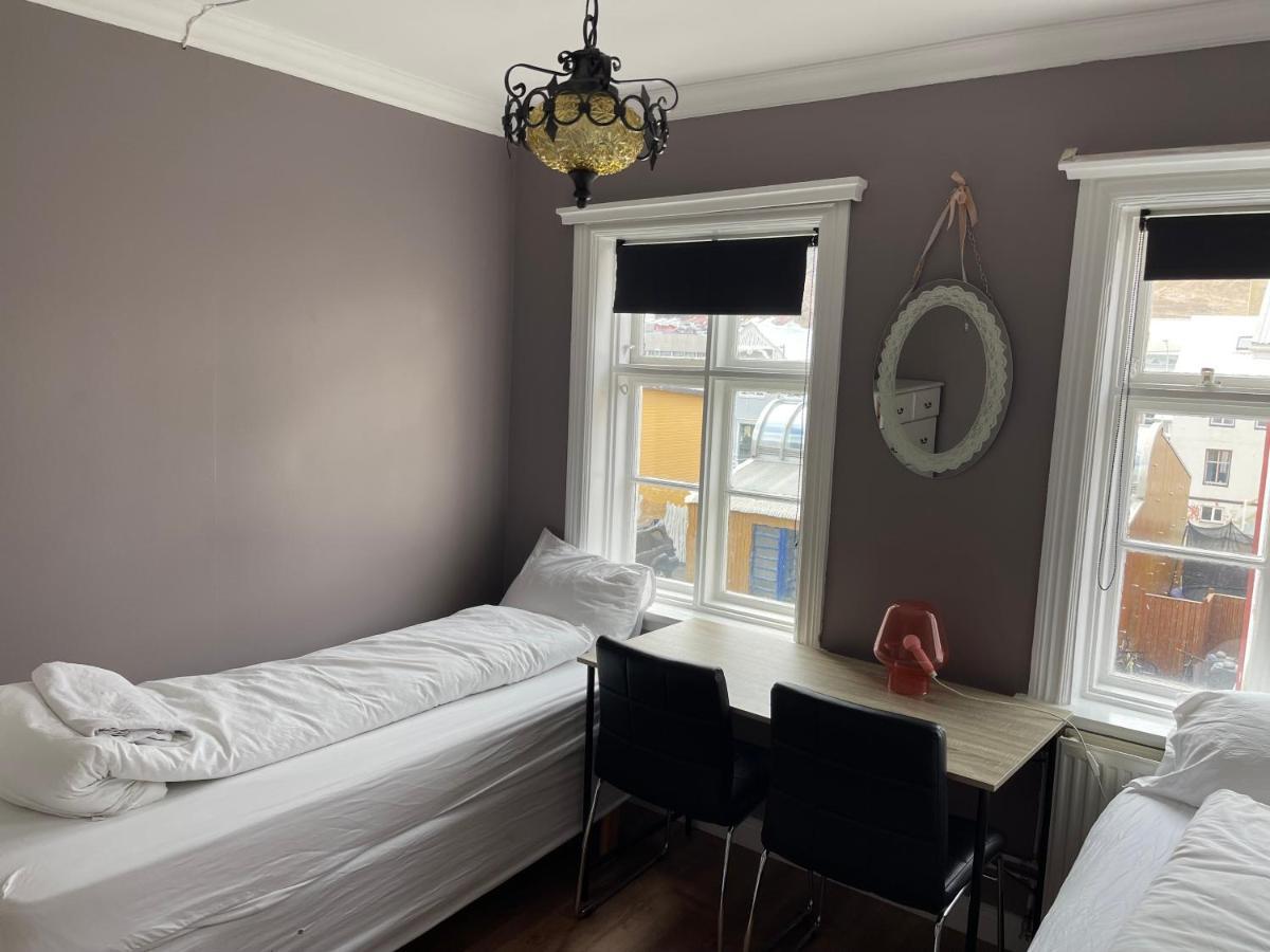 Managisting Guesthouse Ísafjörður Exteriör bild